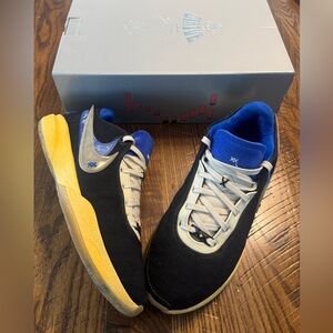 Men's 10.5 LeBron 20 low Uninterrupted “Speak Your Truth” w/original box.